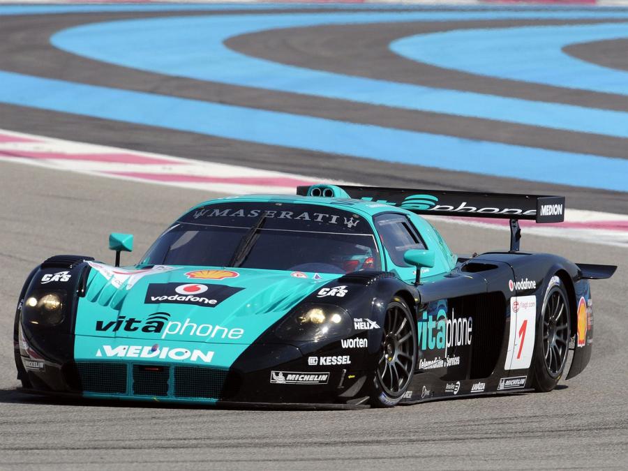  Maserati MC-12 GT1 2004 года  (фото 10 из 16)